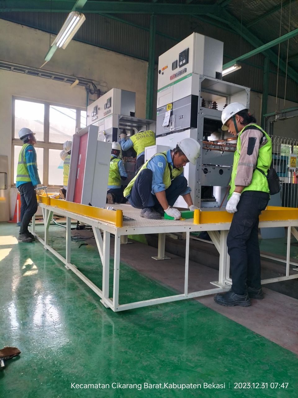 Project Renewal Panel Perusahaan Manufaktur Cikarang 2024