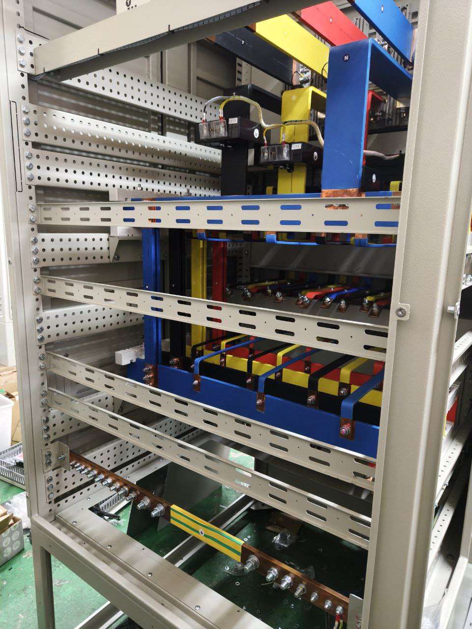 Supply Panel AC Switchgear Perusahaan Energi Nasional Jakarta 2025