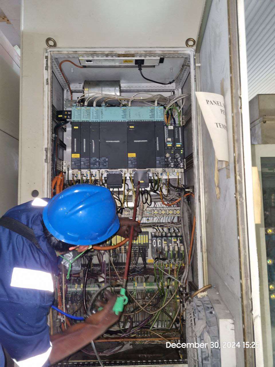 Panel Cleaning Perusahaan Manufaktur Plastik Film Purwakarta 2024
